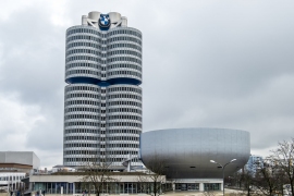 BMWのドイツ・ミュンヘン本社。(c) 123rf