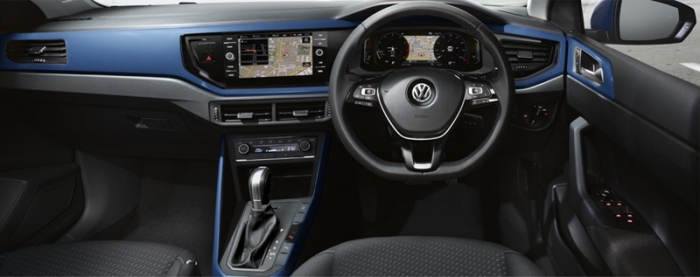リーフブルーメタリックのインテリア（画像: フォルクスワーゲン・グループ・ジャパン）