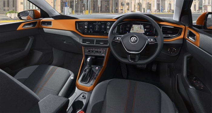エナジェティックオレンジメタリックのインテリア（画像: フォルクスワーゲン・グループ・ジャパン）