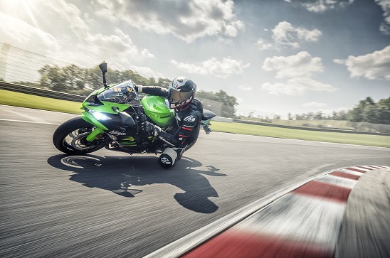 Ninja ZX-6R ABS。（画像:川崎重工業発表資料より）