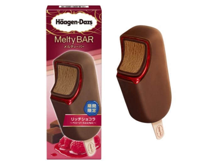 ハーゲンダッツ メルティーバー リッチショコラ ～ベリーソースとともに～。（画像:ハーゲンダッツ ジャパン発表資料より）