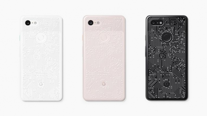 特典となる限定スマートフォンケース。(画像: ソフトバンクの発表資料より)