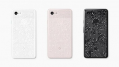 特典となる限定スマートフォンケース。(画像: ソフトバンクの発表資料より)