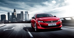 新型508（画像: プジョーの発表資料より）