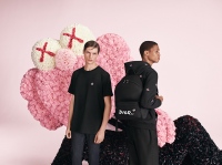 キム・ジョーンズが手がけた「ディオール」が日本で先行発売 クリック＆コレクトサービスも導入