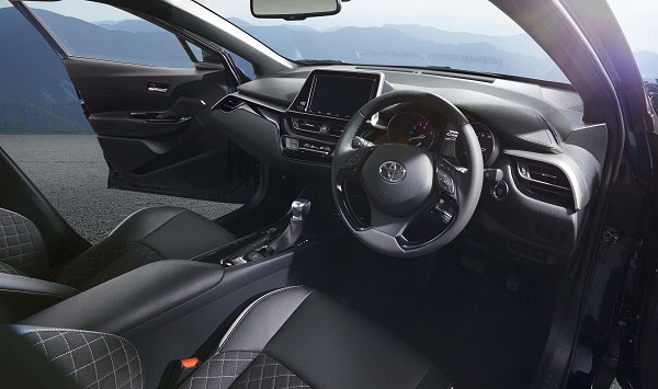 特別仕様車 G-T “Mode-Nero”インストルメントパネル＜オプション装着車＞。（画像:トヨタ自動車発表資料より）