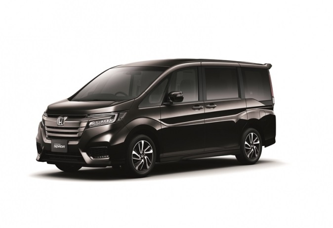特別仕様車「ブラックスタイル」（画像: 本田技研工業の発表資料より）