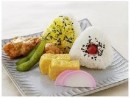 「朝ワゴンおにぎりセット」(画像:JR西日本の発表資料より) 「朝ワゴンおにぎりセット」(画像:JR西日本の発表資料より)