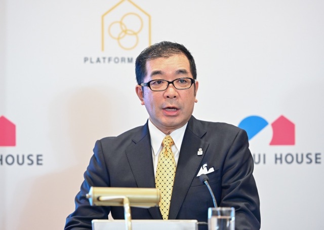 脳卒中などの急性疾患が発症しても早期発見につなげる「プラットフォームハウス」を説明する積水ハウス 代表取締役社長の仲井嘉浩氏
