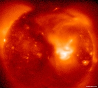 今回公開された軟X線光子のデータを使用して描かれた太陽コロナの全面画像。これまでにない新しい手法で描かた太陽像となる。(c) FOXSI-3 team