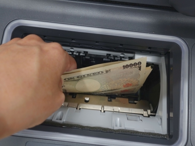 給料を時間給で払うのではなく成果で評価しようという動きも見られている。脱時間給にはメリットもデメリットもあるが、今後成果主義の脱時間給が普及するか注目だ。