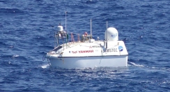 開発した「ロボティックボート」(写真：ヤンマー発表資料より)