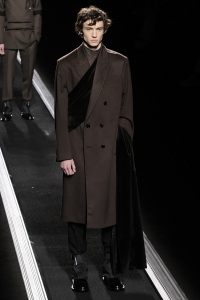 「ディオール（Dior）」が驚きの演出で2019メンズウィンターコレクションを発表