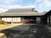 全国に空き家が約820万戸あり、このうち長期にわたり不在状況にある空き家が318万戸にも上っている