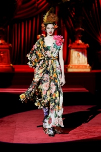 【2019秋冬ミラノコレ秋冬 ハイライト5】エレガンスを追求した「ドルチェ＆ガッバーナ」、堂本剛氏とのコラボルックを発表した「アツシ ナカシマ」や「ウジョー」でフィナーレ