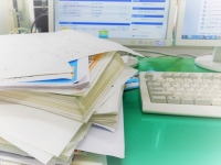 PR総研が中小企業を対象に「働き方改革への取り組みに関する意識調査」を実施。取り組み内容は「過重労働防止」39%、「休暇」36%、「時短」33%。「効果あった」4割。規模による差は見られない。