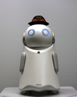 「AIロボ」（写真: 京王電鉄発表資料より）
