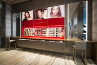 「アルマーニ / 銀座タワー」がリニューアルオープン