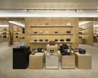 新生バーバリーが表参道店をリニューアル　今秋には銀座店も移転オープンへ