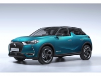 デビュー記念モデル「DS 3 CROSSBACK La Premiere」、写真は欧州仕様。今回の展示車輌であるUK仕様および発売予定の日本仕様とはハンドル位置、インテリア色、スクリーンサイズなどが異なる