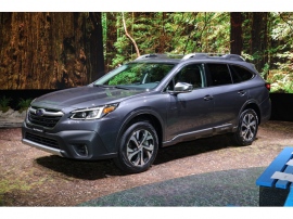 最高出力260hp/5600rpm、最大トルク277lb-ft/2000-4800rpmを発揮するFA24型2.4リッター水平対向4気筒直噴ターボエンジンを搭載するシンメトリーAWD車、新型SUBARU「アウトバック」 最高出力260hp/5600rpm、最大トルク277lb-ft/2000-4800rpmを発揮するFA24型2.4リッター水平対向4気筒直噴ターボエンジンを搭載するシンメトリーAWD車、新型SUBARU「アウトバック」