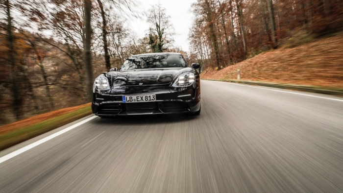 ポルシェ・タイカン（画像: ポルシェの発表資料より）