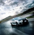 RC F “Performance package”（ホワイトノーヴァガラスフレーク）＜オプション装着車＞