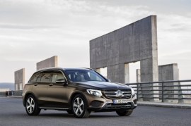 メルセデス・ベンツ「GLC」(画像: メルセデス・ベンツの発表資料より) メルセデス・ベンツ「GLC」(画像: メルセデス・ベンツの発表資料より)