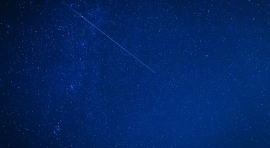 欧州で観測されたペルセウス座流星群。