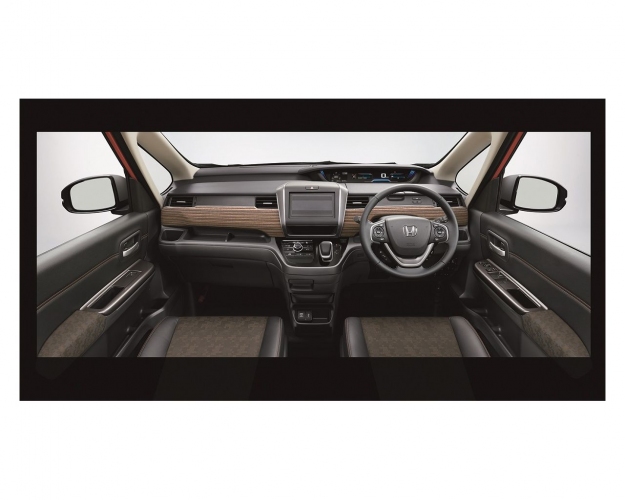 フリード・CROSSTAR