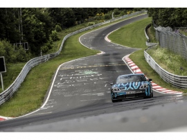 量産車初の800Vシステム搭載のポルシェの電動4ドアスポーツ・タイカン。プロトタイプがニュルブルクリンクにタイムアタックに挑んだ