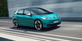 フランクフルトモーターショーで発表されたVWの電気自動車「 ID.３」（画像：IAA発表資料より）