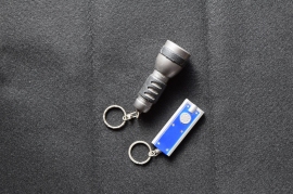 車室内の細部・暗部を覗くにはこれでも十分役に立つ ©sawahajime 車室内の細部・暗部を覗くにはこれでも十分役に立つ ©sawahajime