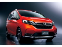 マイナーチェンジしたホンダのコンパクトなミニバン「フリード」に加わったクロスオーバーモデルの新グレード「CROSSTAR」