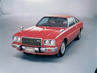 「赤いコスモが嵐になった」のキャッチフレーズでCar of the Yearを獲得したコスモAP（マツダ広報公認画像）