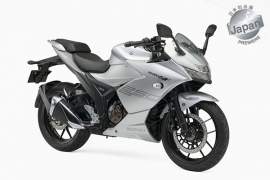 新開発の油冷エンジンを搭載した「ジクサー SF 250」(画像: スズキの発表資料より) 新開発の油冷エンジンを搭載した「ジクサー SF 250」(画像: スズキの発表資料より)