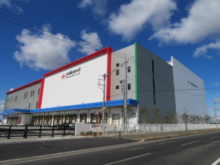 ヨコレイ(横浜冷凍)<2874>(東1)は、茨城県つくば市に「つくば物流センター」の竣工を発表した。2月27日に、現地で竣工式が執り行われ、同社役職員、施工関係者が出席した。