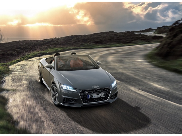 今年生産終了を迎えることとなったAUDI TT Roadsterの最終限定車「Audi TT Roadster final edition」が50台限定発売