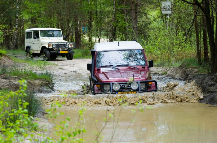 トヨタのランドクルーザー。(c) 123rf