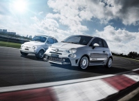 アバルト・595 エッセエッセ（画像：FCAジャパン発表資料より）