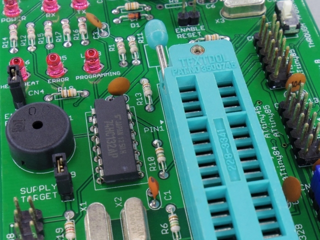 富士キメラ総研が半導体デバイスの世界市場を調査。2020年の市場は26兆678億円、前年比14.4%増の見込み