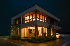 住宅展示場のモデルハウスは、住宅メーカーの商品の中でもトップクラスの設備を持つものが多い