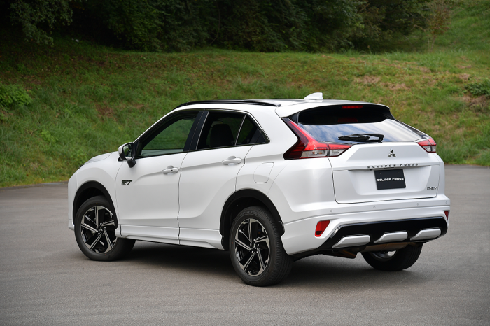 エクリプスクロスPHEV（画像: 三菱自動車工業の発表資料より）