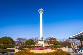 釜山のシンボルとも言える釜山タワー。(c) 123rf 釜山のシンボルとも言える釜山タワー。(c) 123rf