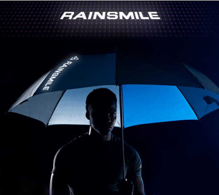 超撥水折りたたみ大型傘Rain Smile MAX（画像：鑫三海発表資料より）