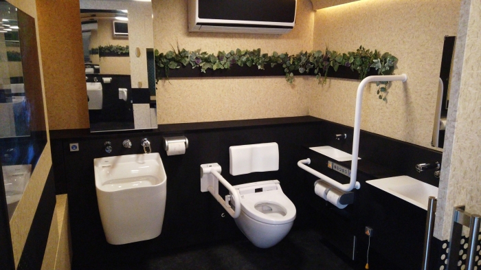 モバイルトイレの内部
