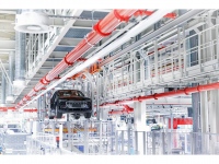 2025年までに拠点でカーボンニュートラルな車両の生産を達成することを掲げるアウディの生産工場のイメージ。すでにEV「Audi e-tron」シリーズを生産する同社ブリュッセル工場は、認証機関により「CO2ニュートラルな工場」に正式に認定される