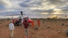 はやぶさ２のサンプル回収のリハーサル風景　(c) Trevor Ireland、オーストラリア国立大学