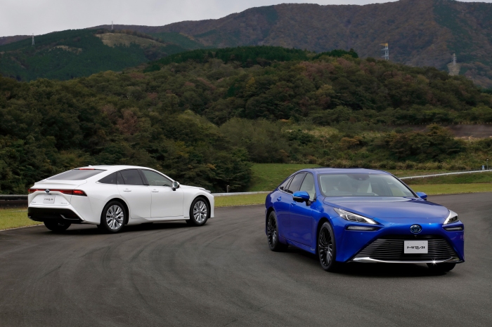 Photo：2020年12月9日発売のFCV車　トヨタ新型MIRAI（画像: トヨタ自動車の発表資料より）