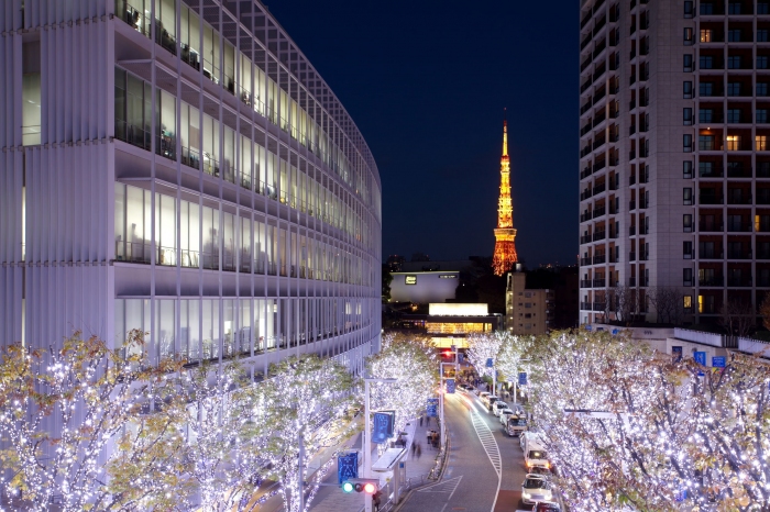 クリスマスシーズンには、日本でも多くの場所でイルミネーションが行われる。(c) 123rf